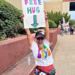 Meet your Posher, Debbie